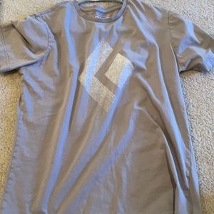 Gray black diamond shirt sleeve tee